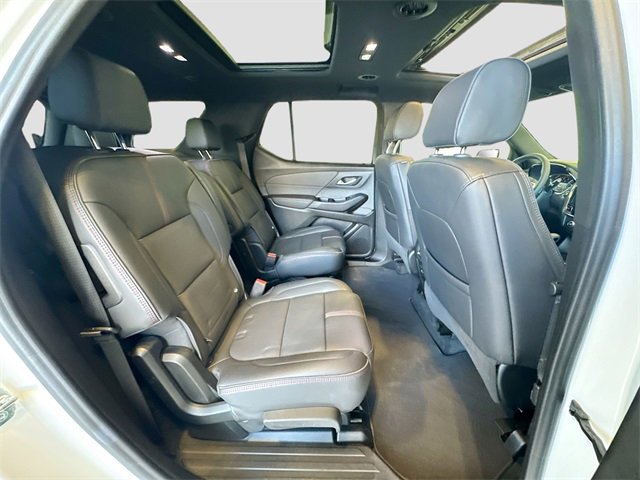 Used 2023 Chevrolet Traverse RS image 29