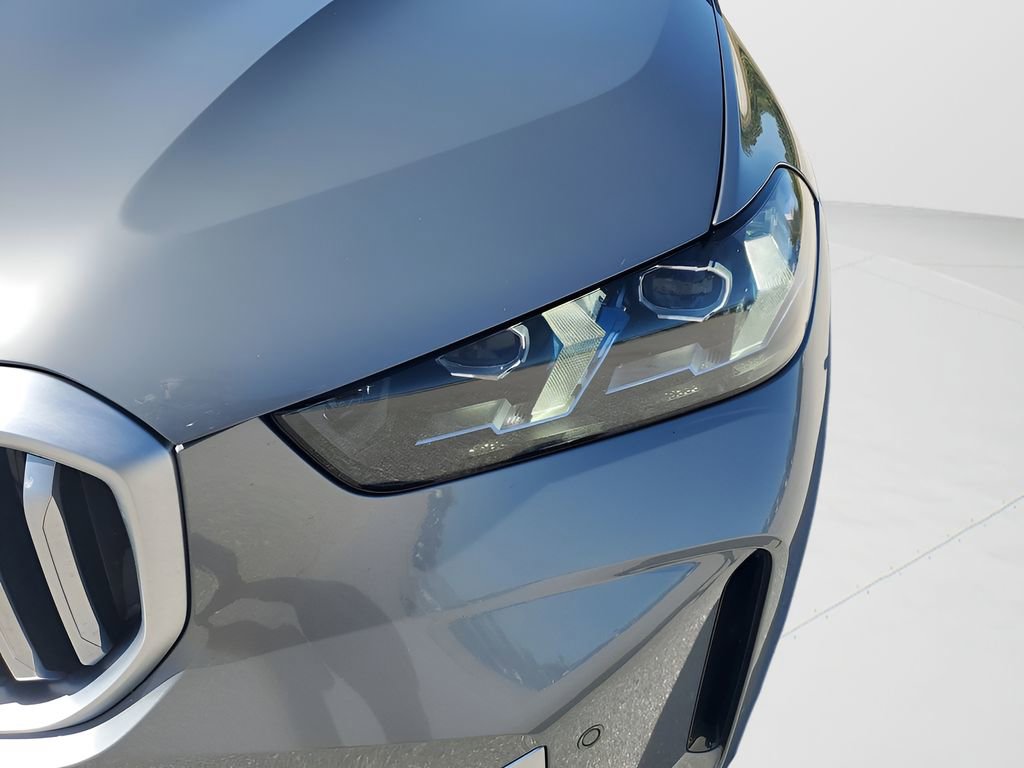 Used 2026 BMW X5 sDrive40i image 16