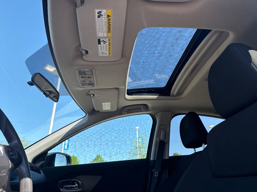 Used 2018 Honda HR-V EX image 16