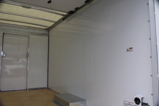 Used 2024 Chevrolet Express 3500 w/ Power Convenience Package image 19