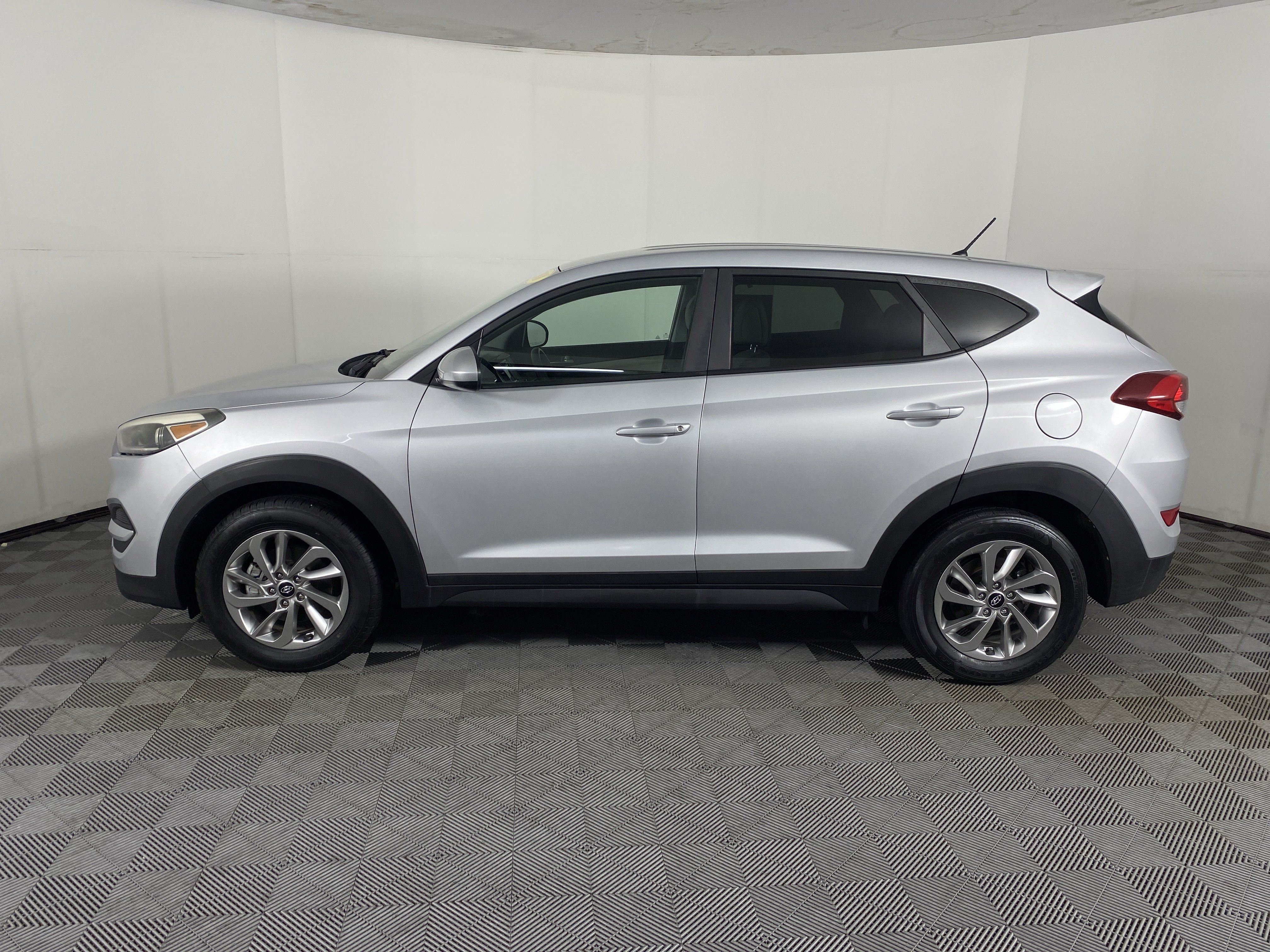 Used 2018 Hyundai Tucson SE AWD/4WD image 9