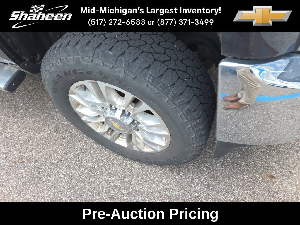 Used 2015 Chevrolet Silverado 2500 LT w/ LT Fleet Convenience Package AWD/4WD image 2