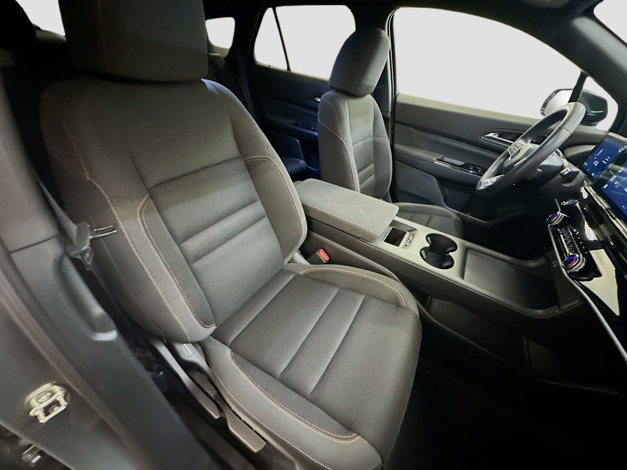 Used 2025 Honda Prologue EX image 32