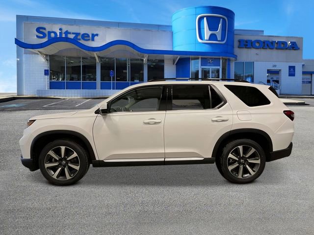 New 2025 Honda Pilot Touring image 7
