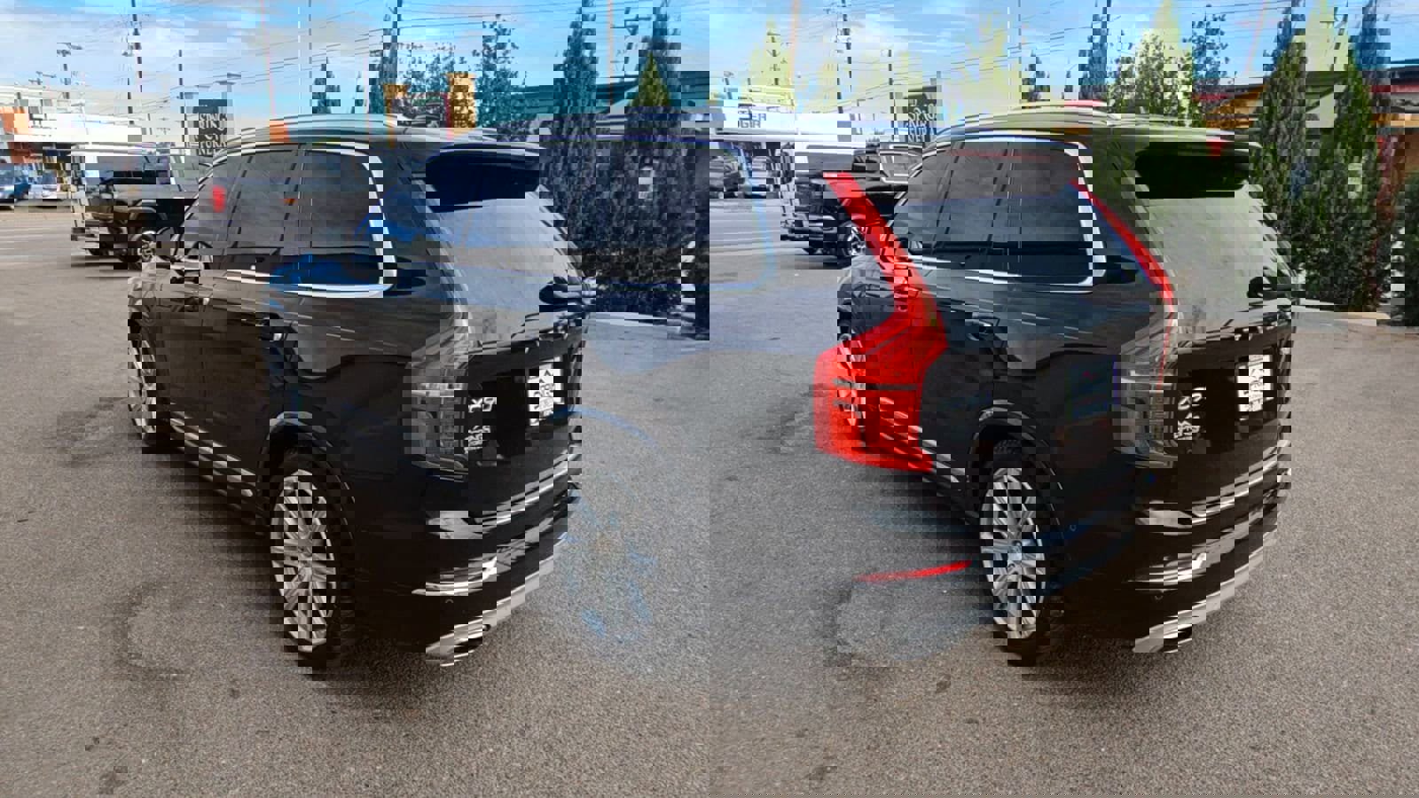 Used 2019 Volvo XC90 T8 Inscription w/ Luxury Package image 6