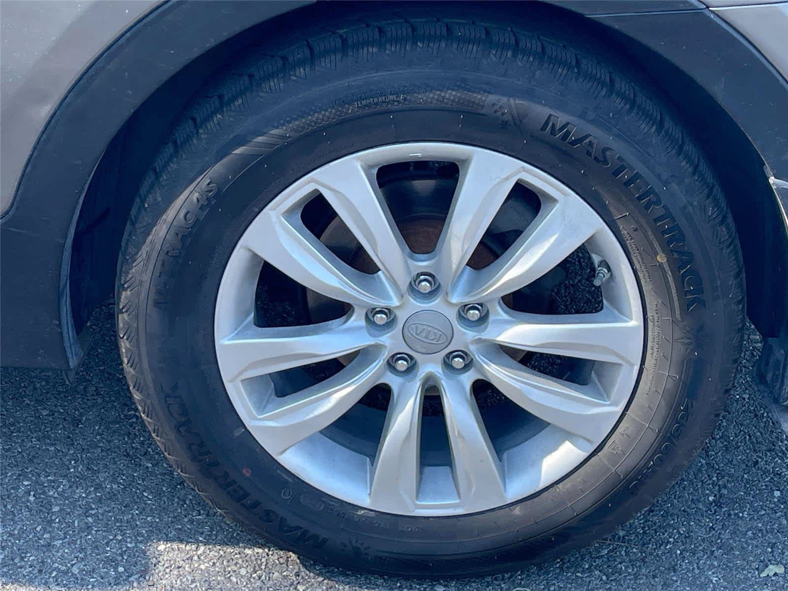 Used 2016 Hyundai Santa Fe Sport w/ Option Group 04 AWD/4WD image 11