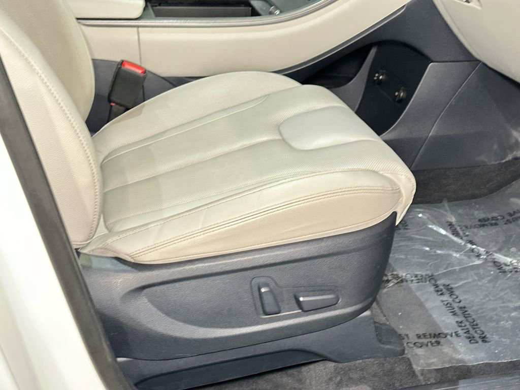 Used 2021 Hyundai Palisade SEL w/ Premium Package image 11