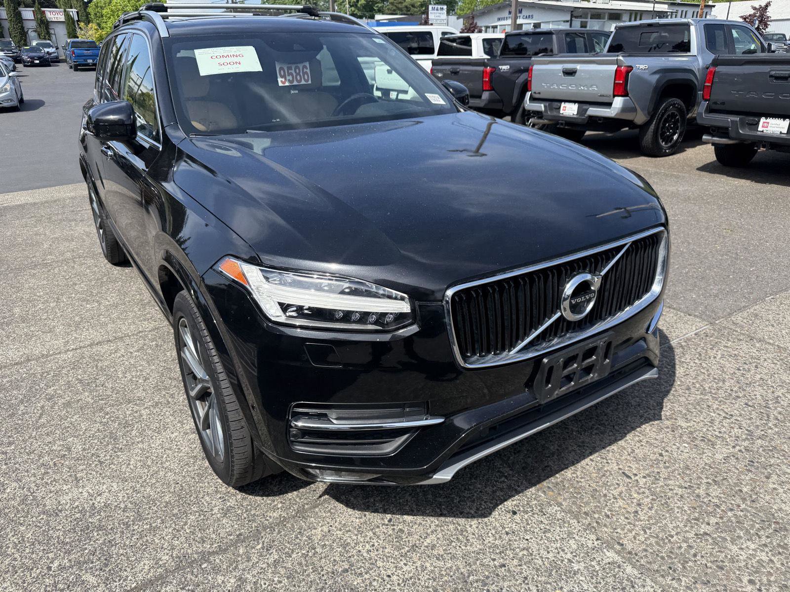 Used 2017 Volvo XC90 T6 Momentum w/ Vision Package AWD/4WD image 7