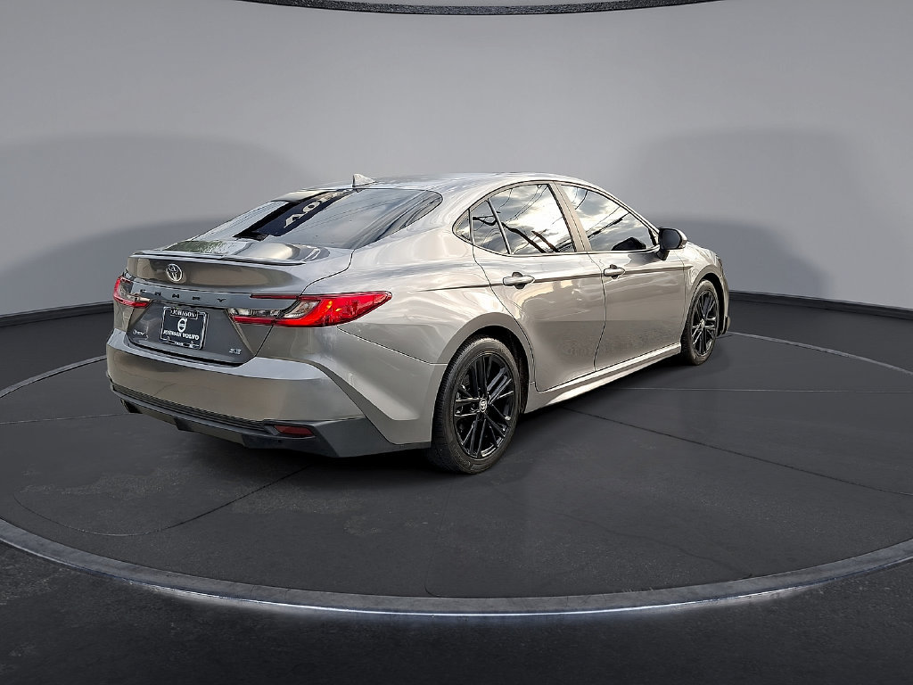 Used 2025 Toyota Camry SE w/ Convenience Package FWD image 31