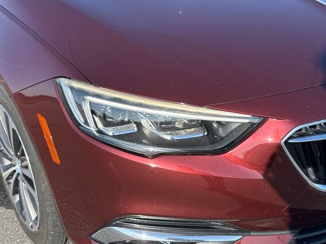 Used 2018 Buick Regal Essence w/ Driver Confidence Package #1 AWD/4WD image 12