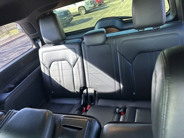 Used 2018 Ford Expedition Limited w/ Equipment Group 302A RWD image 11