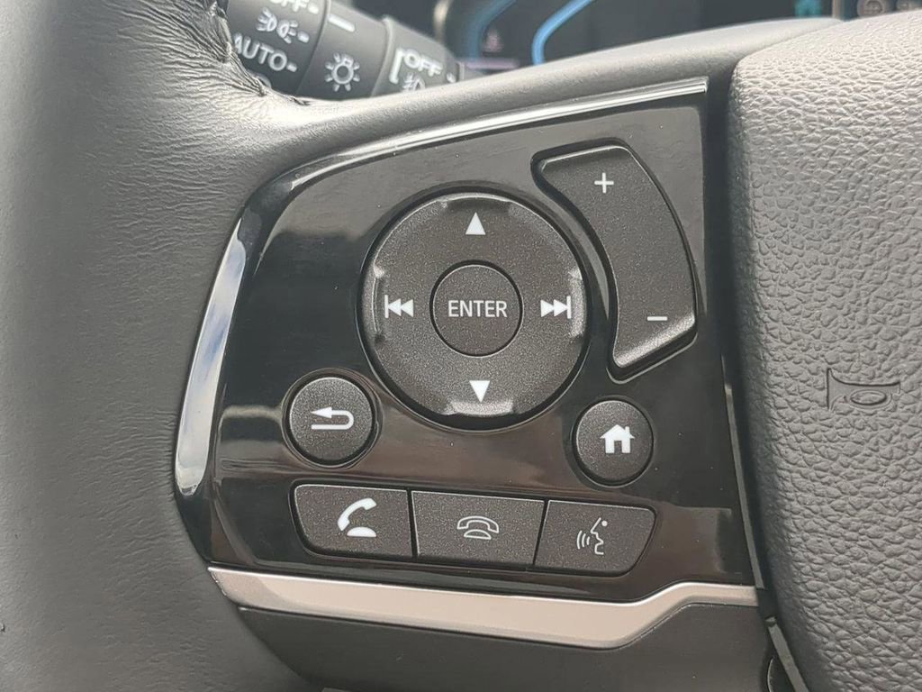 Certified 2024 Honda Odyssey Touring image 23