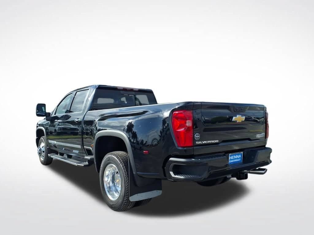 New 2026 Chevrolet Silverado 3500 High Country w/ Technology Package AWD/4WD image 5