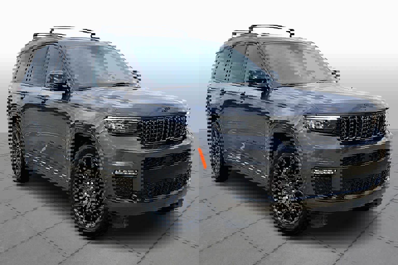 Used 2023 Jeep Grand Cherokee L Summit w/ High Altitude Package image 3