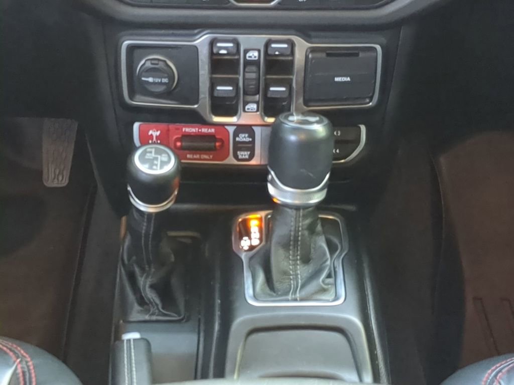 Used 2024 Jeep Wrangler Unlimited Rubicon image 17