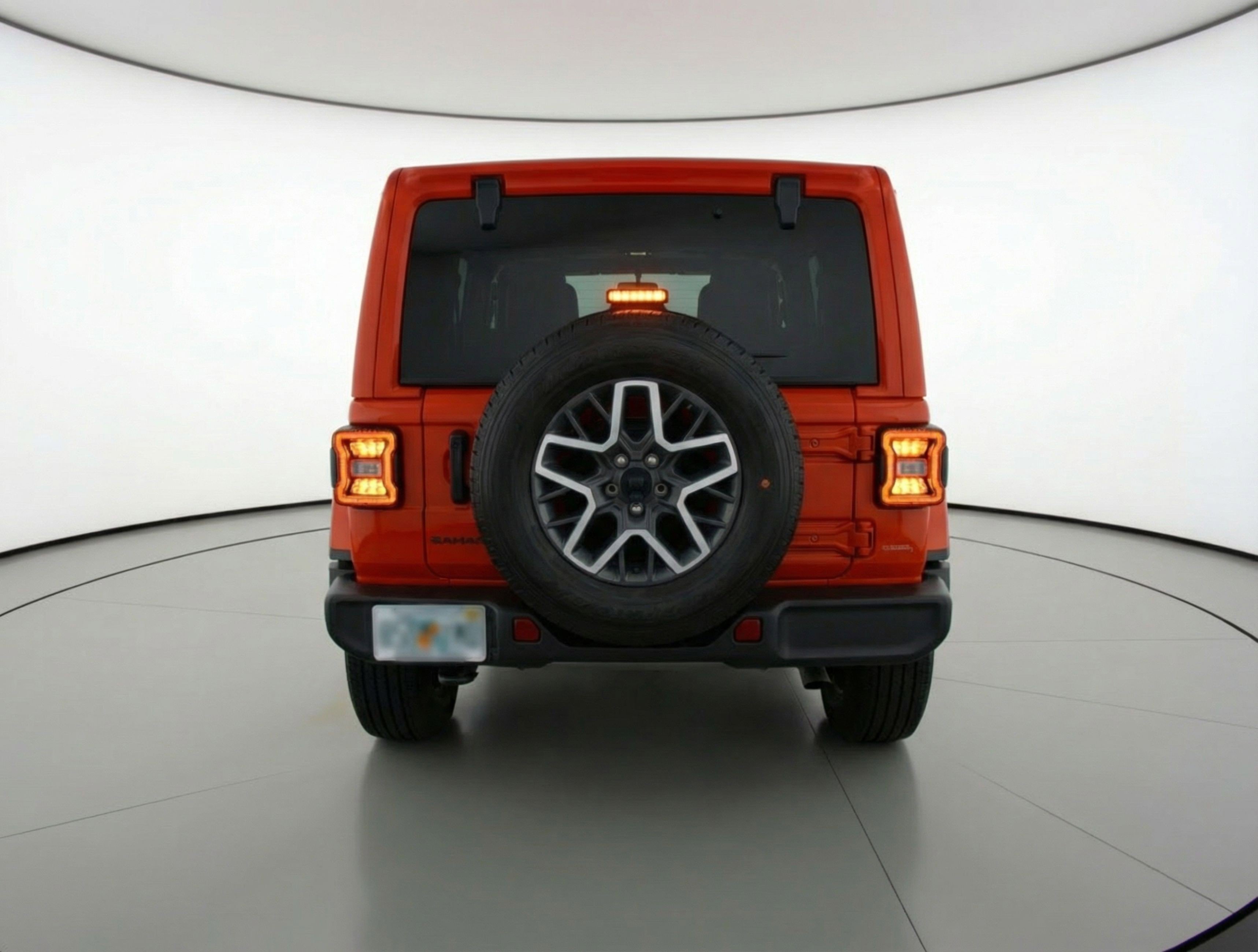 Used 2025 Jeep Wrangler Sahara image 7