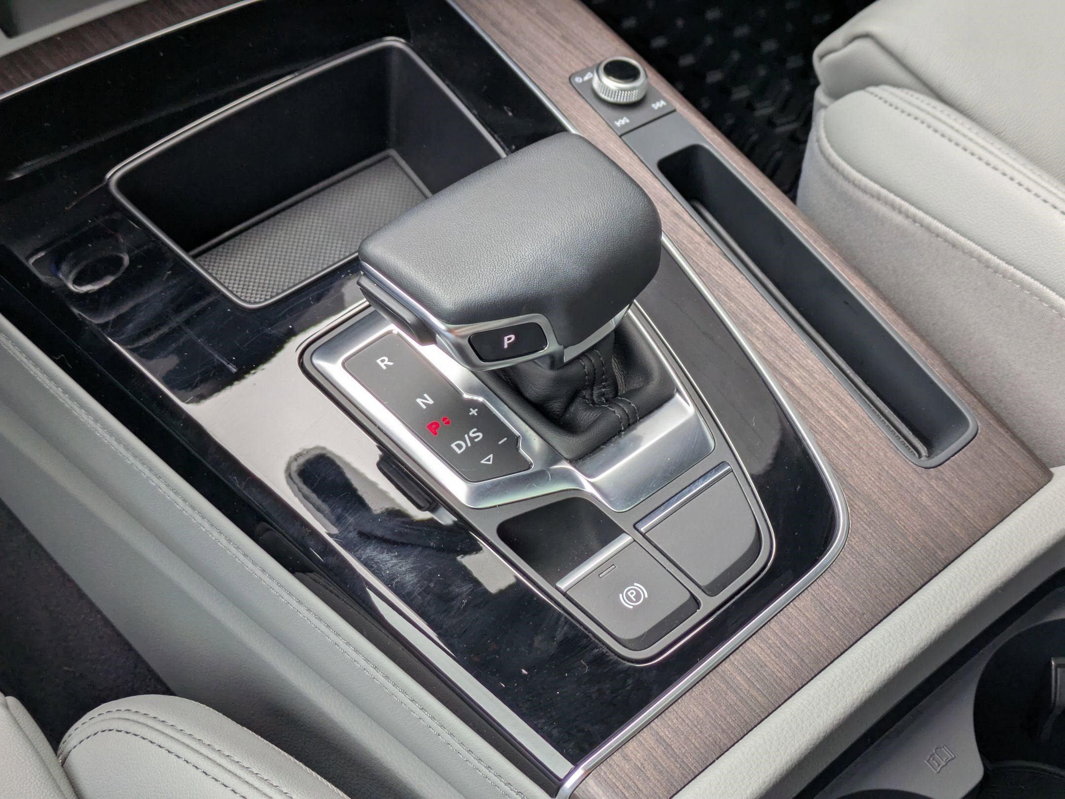 Certified 2025 Audi Q5 2.0T Premium Plus w/ Premium Plus Package image 21