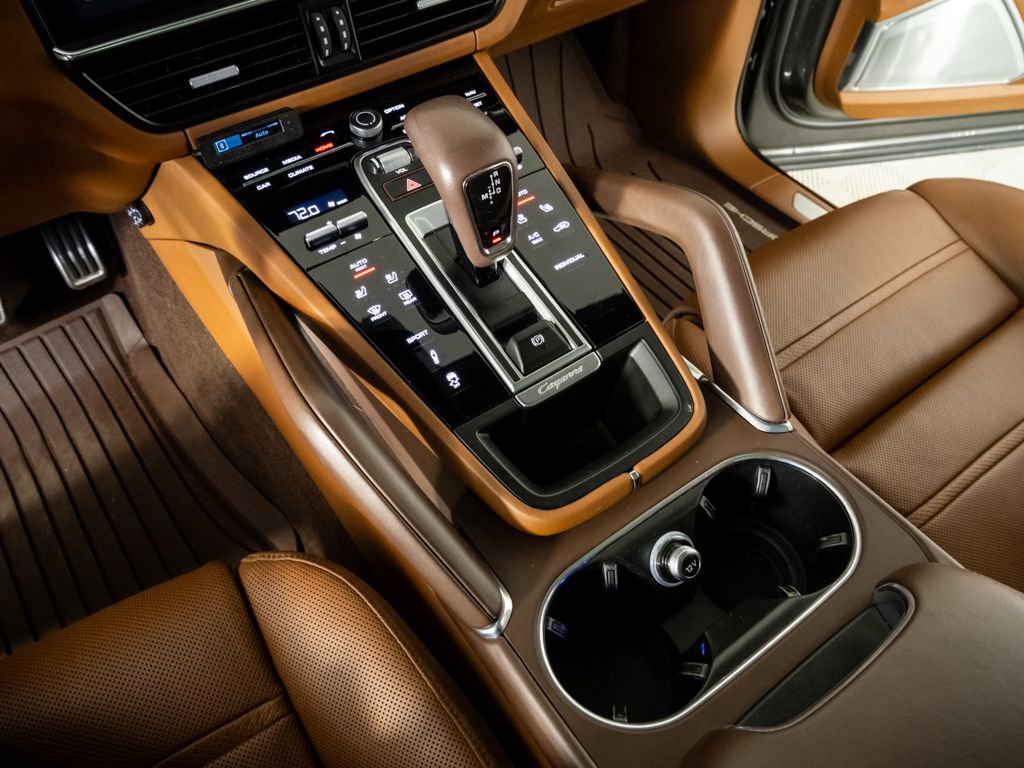 Certified 2023 Porsche Cayenne Turbo image 18