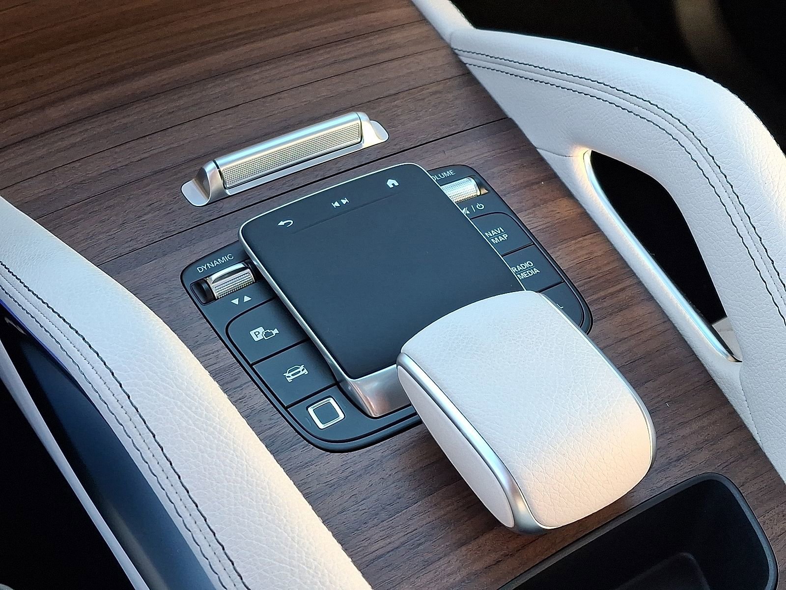 New 2026 Mercedes-Benz GLE 350 4MATIC image 16