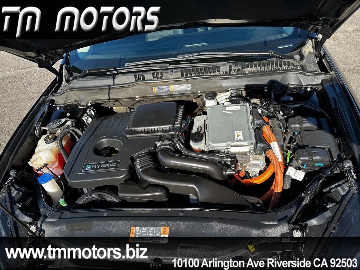 Used 2018 Ford Fusion SE image 21