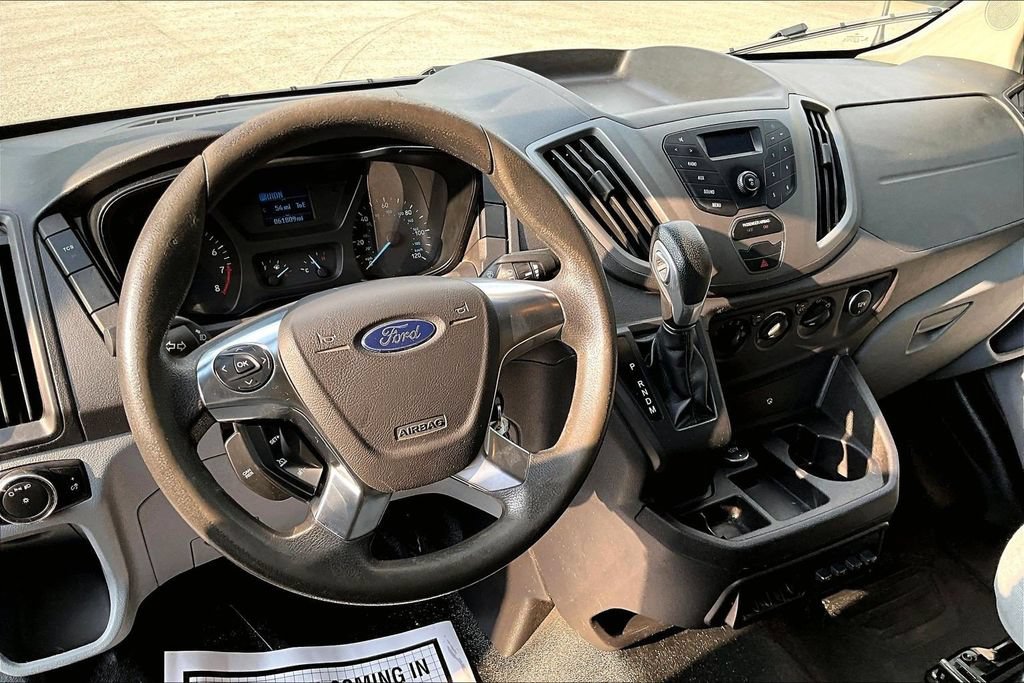 Used 2016 Ford Transit 250 138 RWD image 5