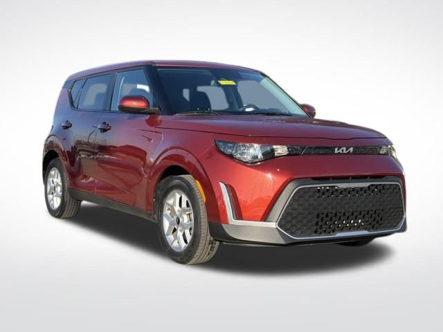 Certified 2023 Kia Soul LX w/ LX Technology Package