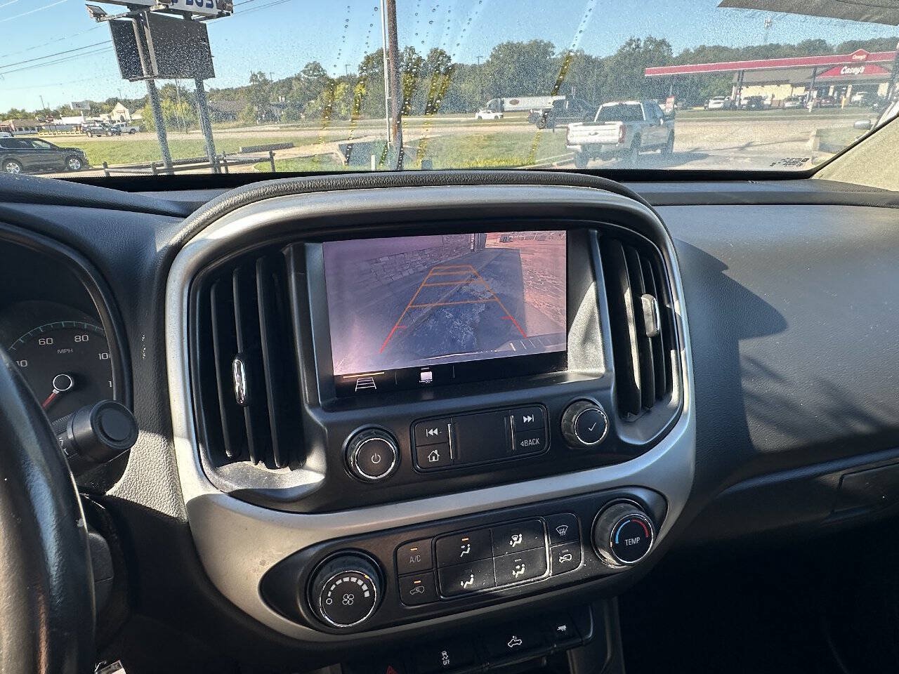 Used 2020 Chevrolet Colorado LT RWD image 12