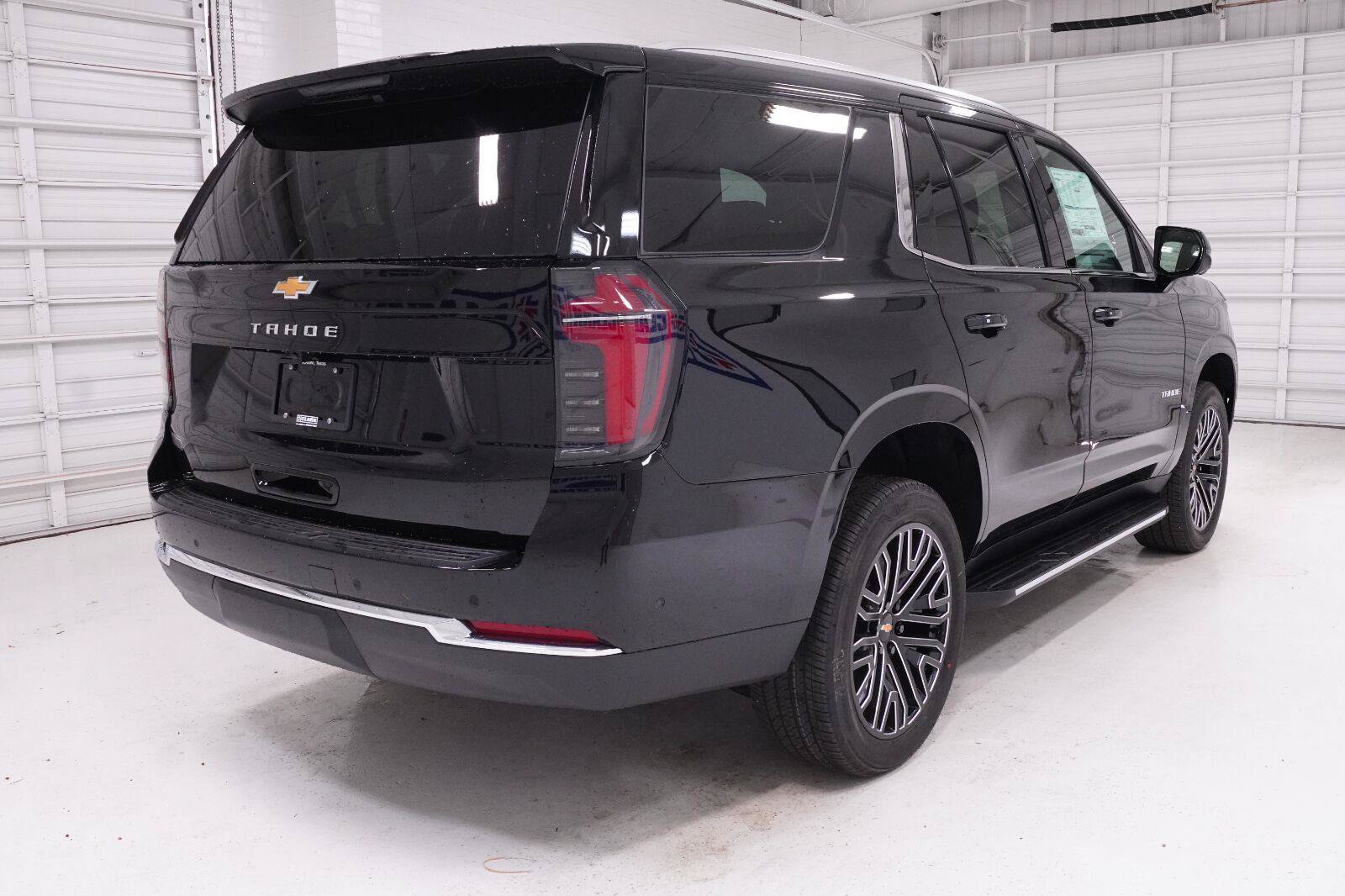 New 2026 Chevrolet Tahoe LS RWD image 33