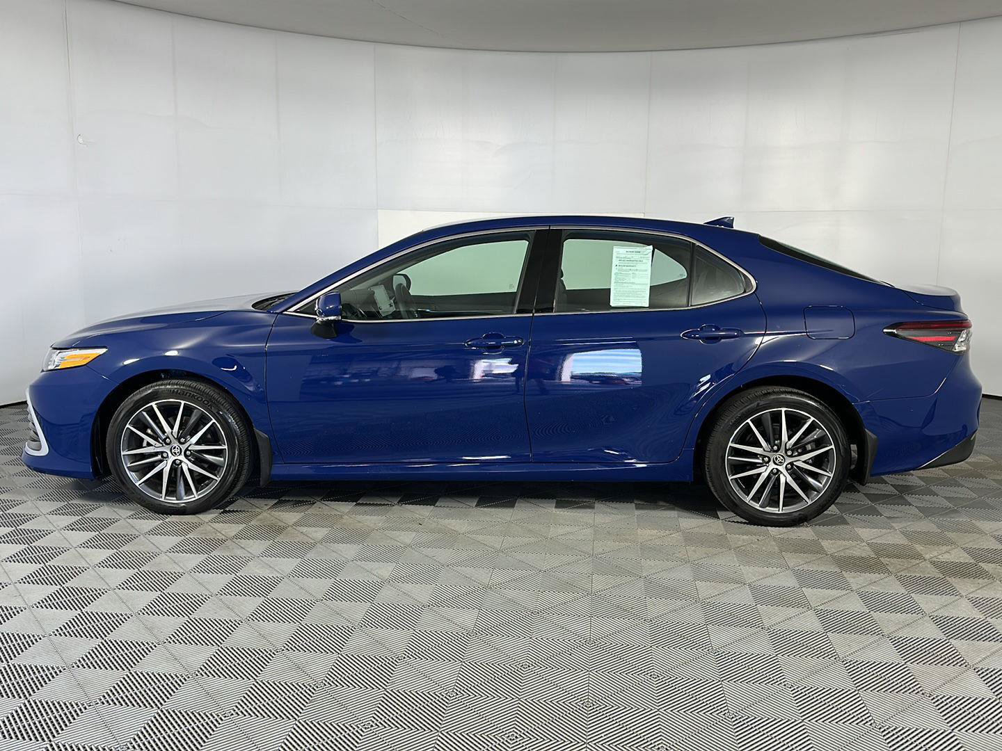 Used 2024 Toyota Camry XLE w/ Cold Weather Package AWD/4WD image 7