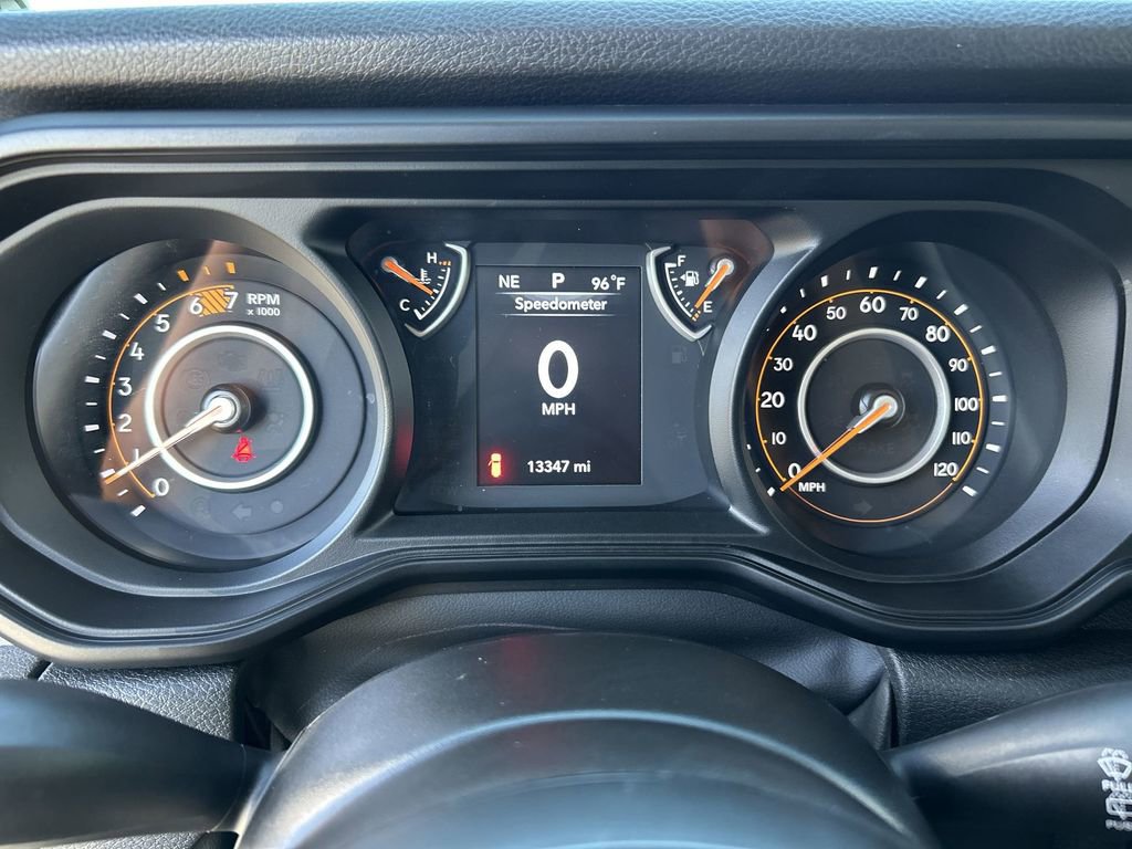 Used 2025 Jeep Wrangler Willys image 11