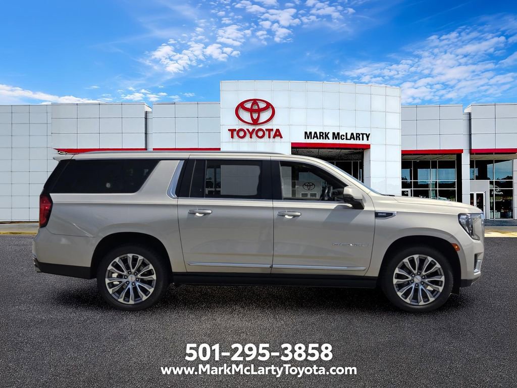 Used 2021 GMC Yukon XL Denali w/ Denali Premium Package RWD image 6