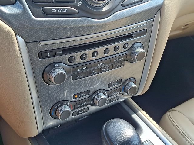 Used 2019 Nissan Pathfinder SL AWD/4WD image 15