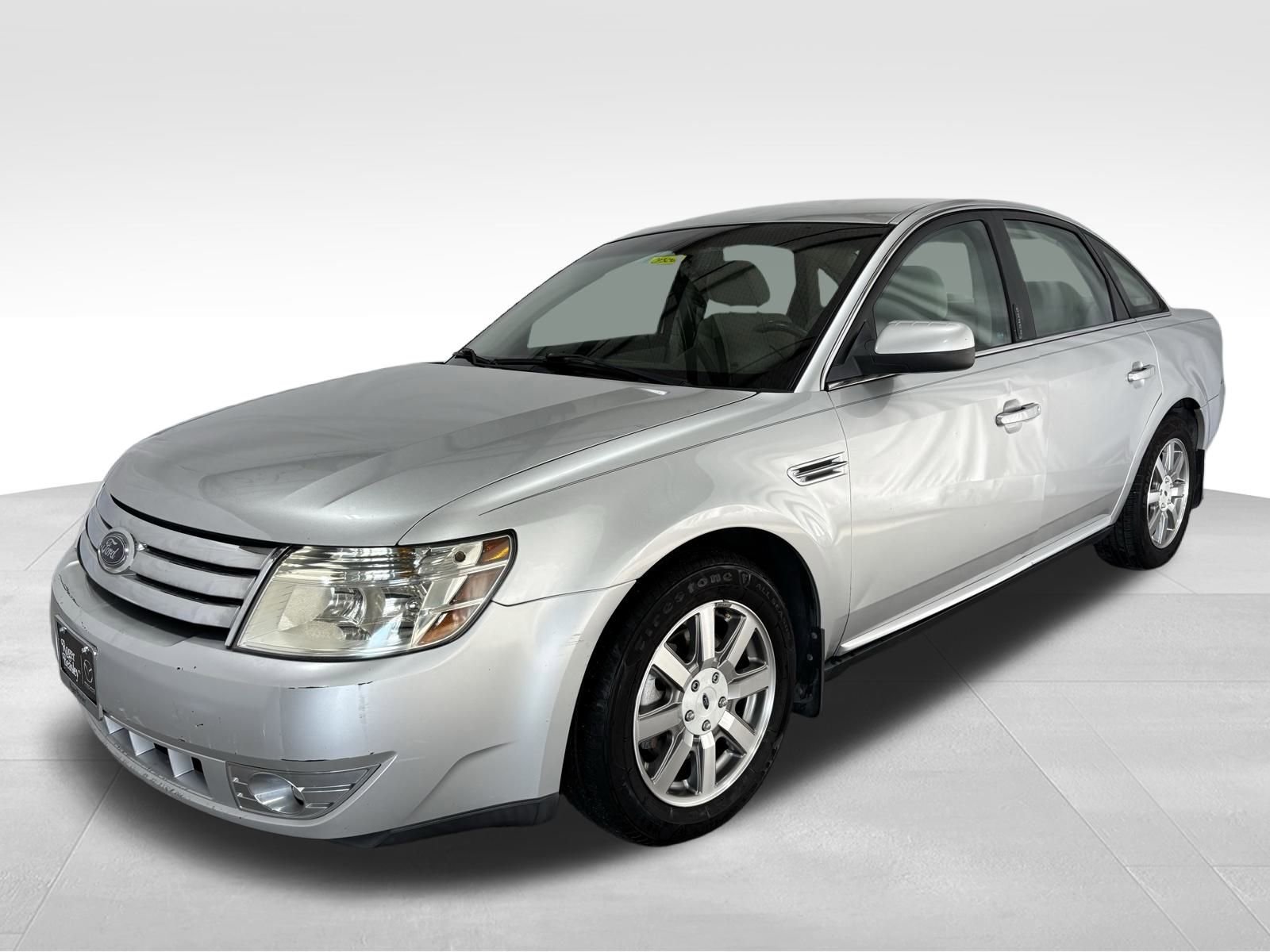 Used 2009 Ford Taurus SEL image 1