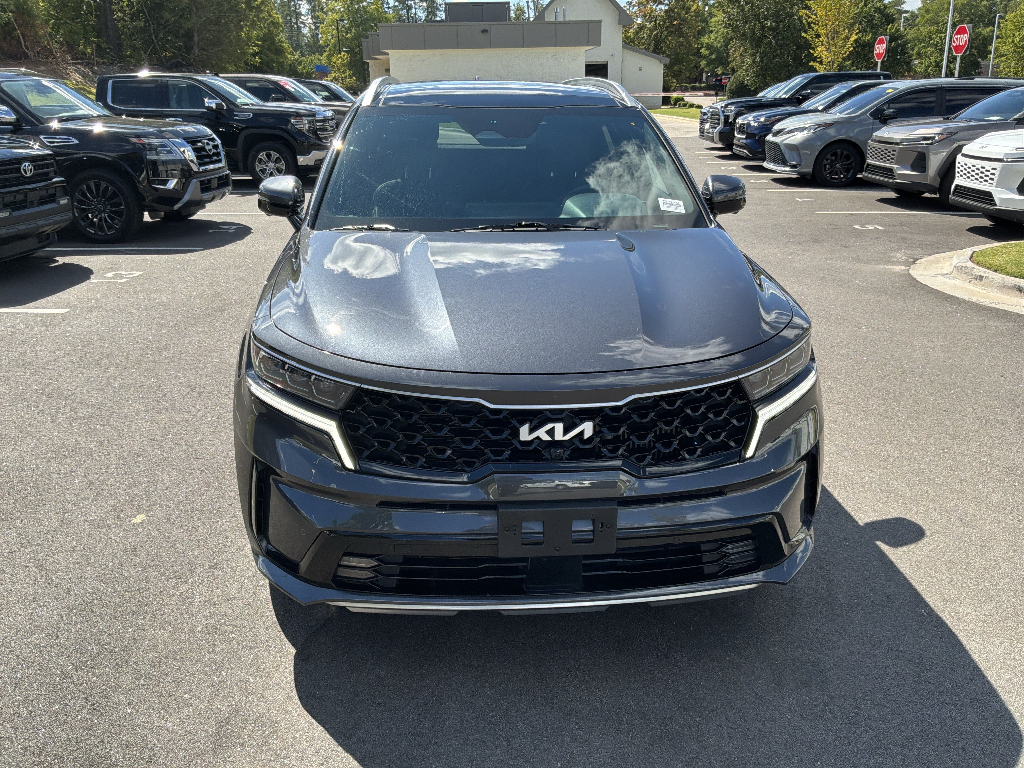 Used 2023 Kia Sorento SX Prestige AWD/4WD image 2