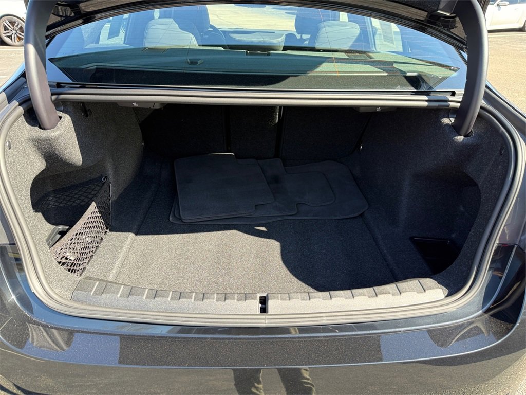 Certified 2025 BMW 330i xDrive Sedan w/ Premium Package image 36