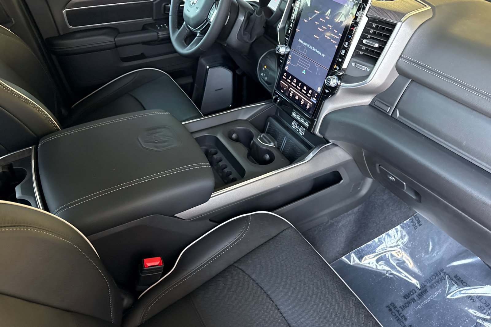 New 2026 RAM 3500 Laramie AWD/4WD image 15