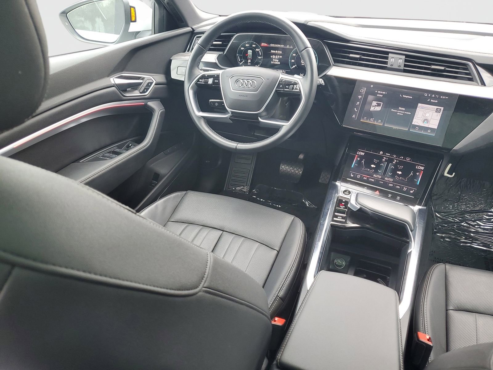 Used 2023 Audi e-tron Premium Plus w/ Premium Plus Package AWD/4WD image 12