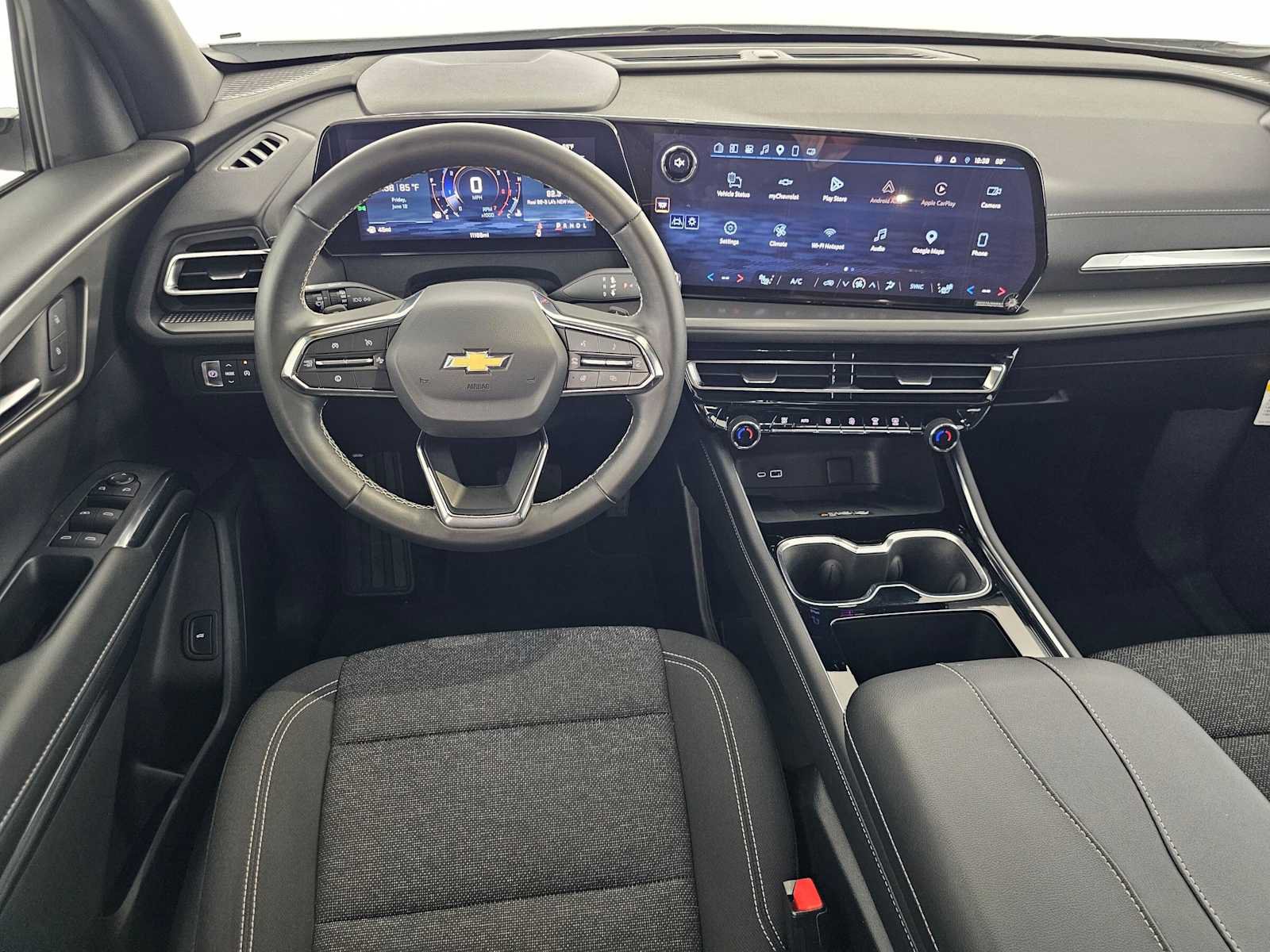 Used 2025 Chevrolet Traverse LT FWD image 20