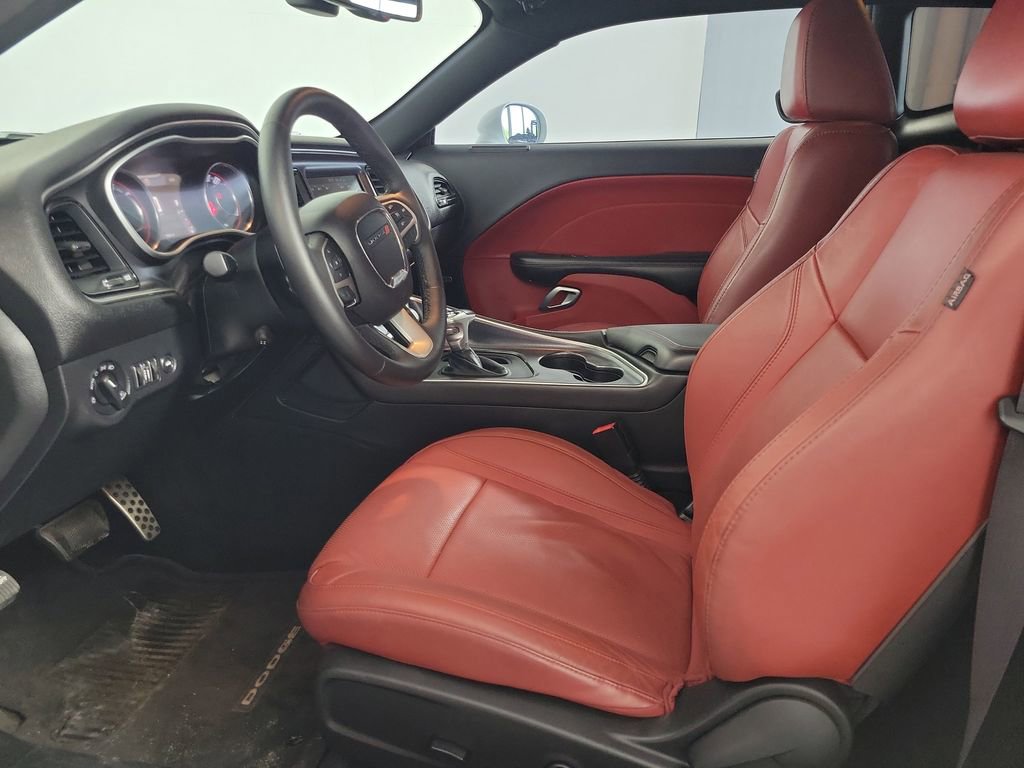 Used 2015 Dodge Challenger SXT Plus w/ Sound Group II image 11