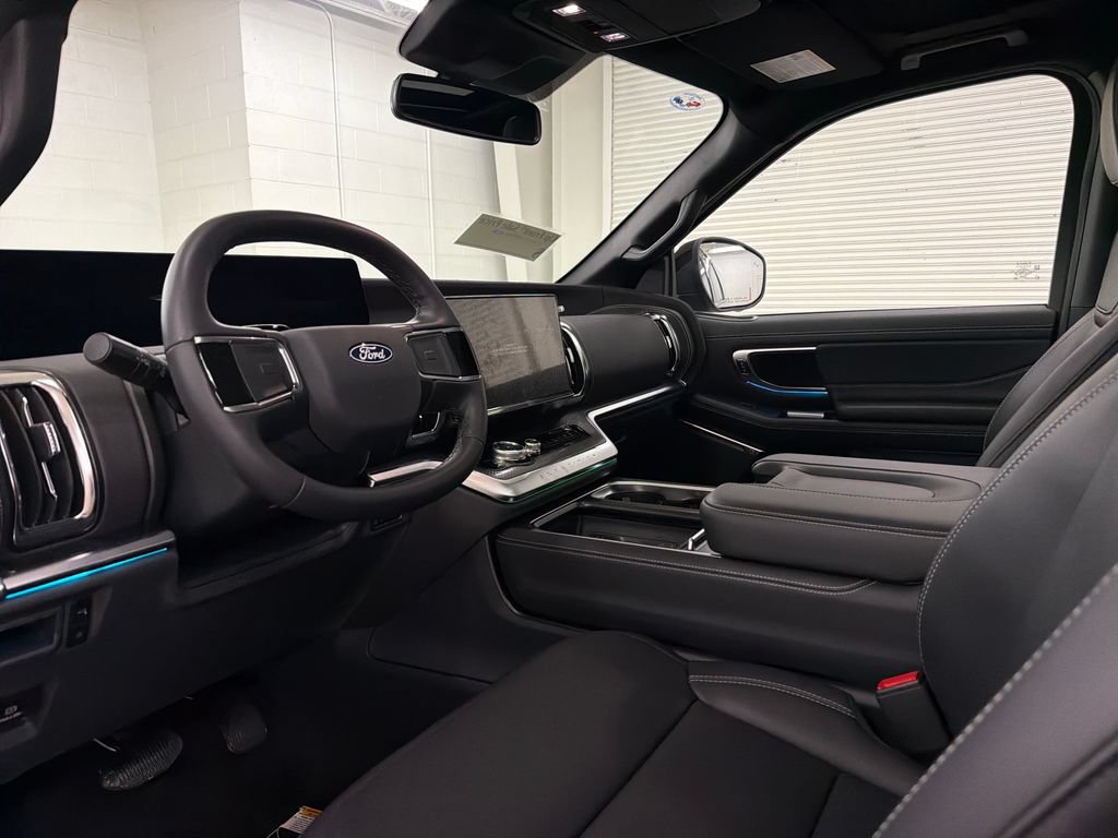 New 2027 Ford Expedition Max Platinum w/ Stealth Appearance Package RWD image 6