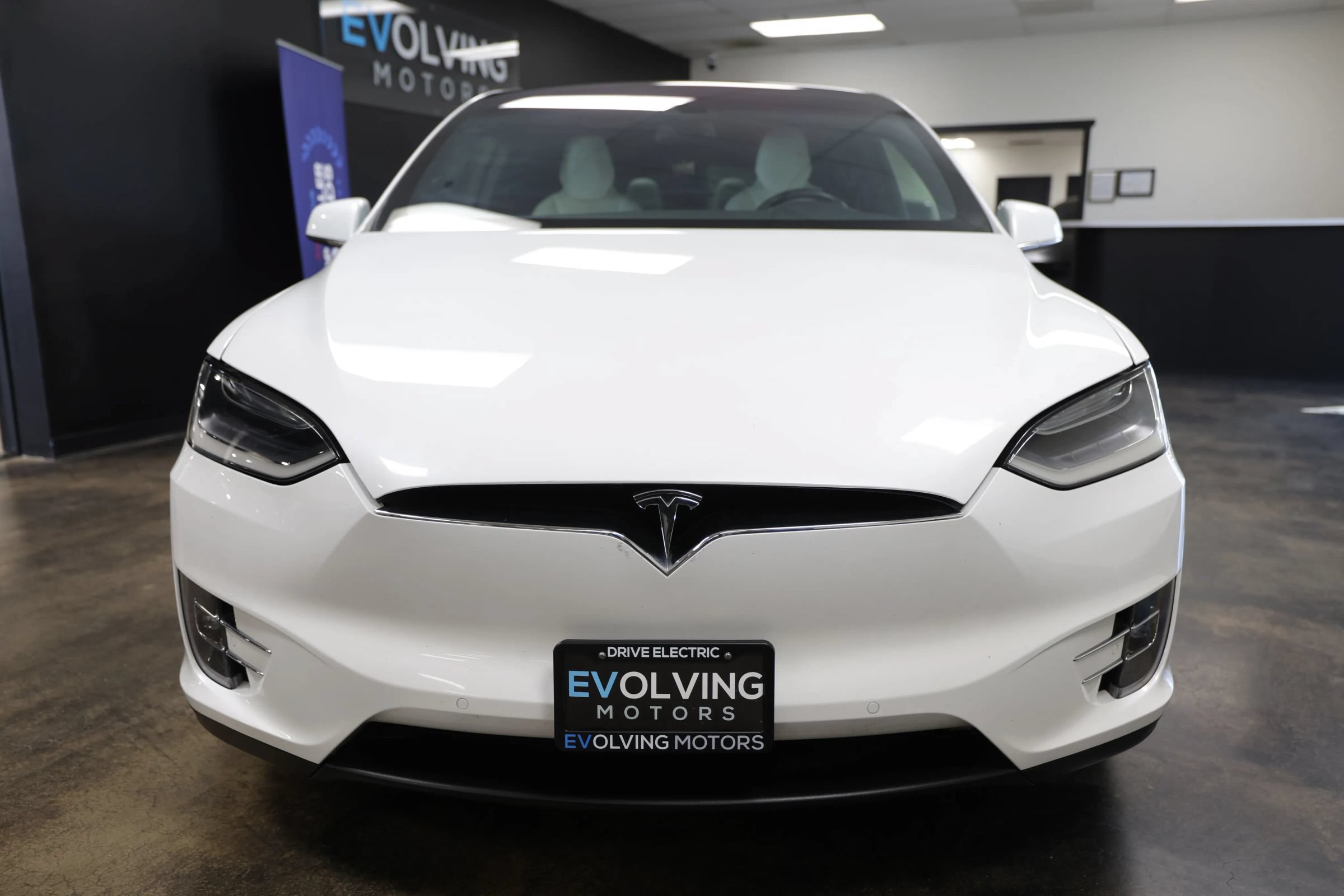 Used 2016 Tesla Model X Performance AWD/4WD image 5