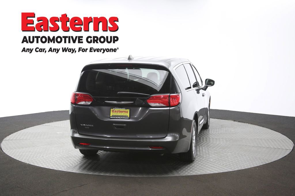 Used 2023 Chrysler Voyager LX image 39