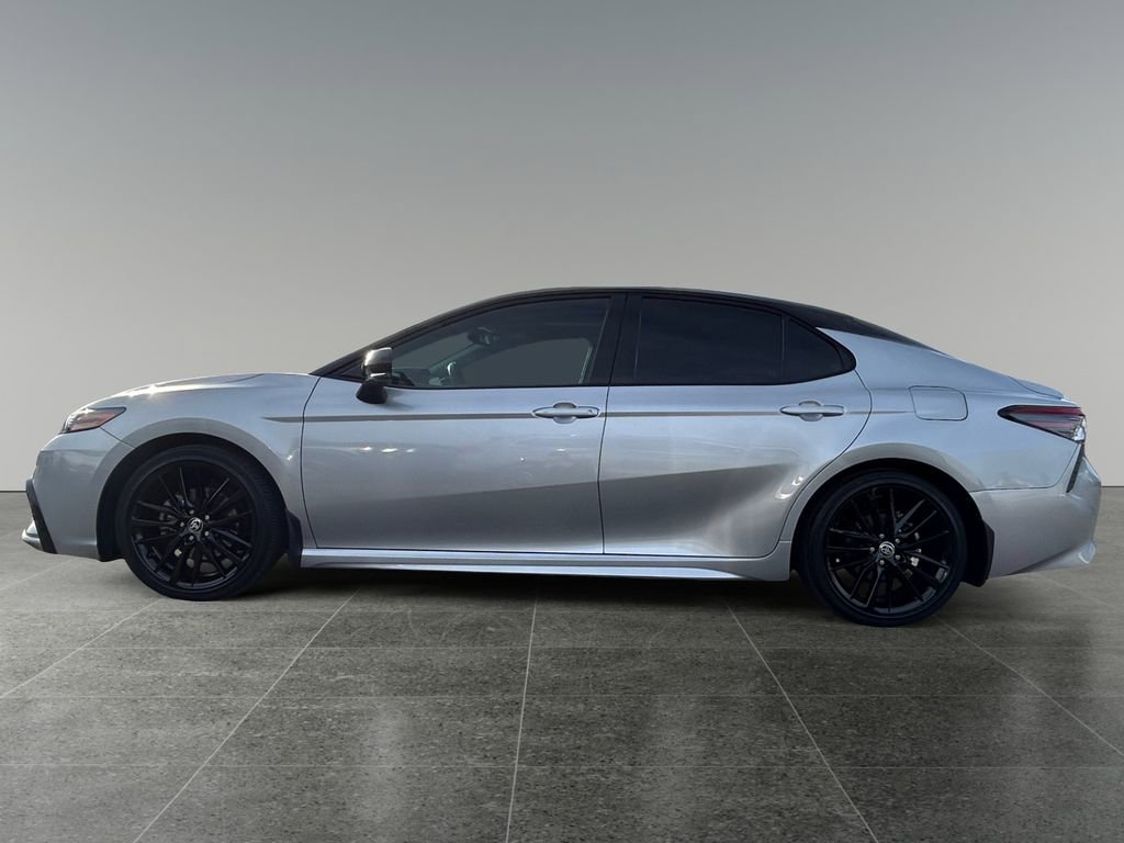 Used 2022 Toyota Camry XSE w/ Navigation Package image 4