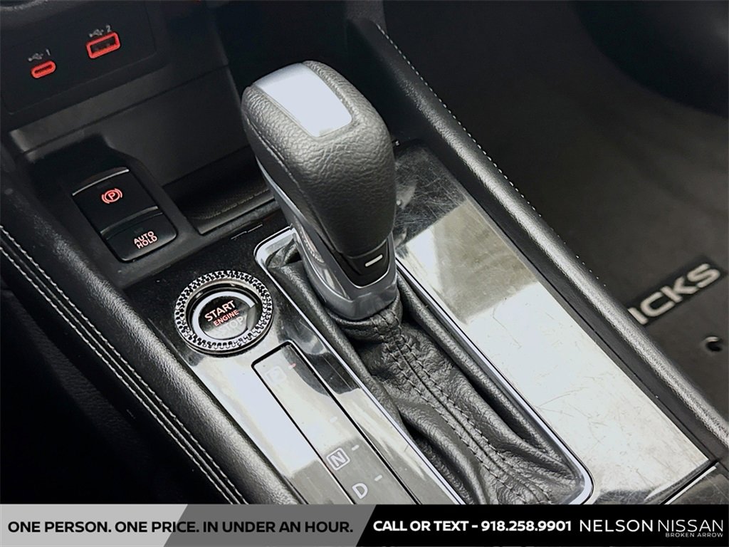 Used 2021 Nissan Kicks SV image 15