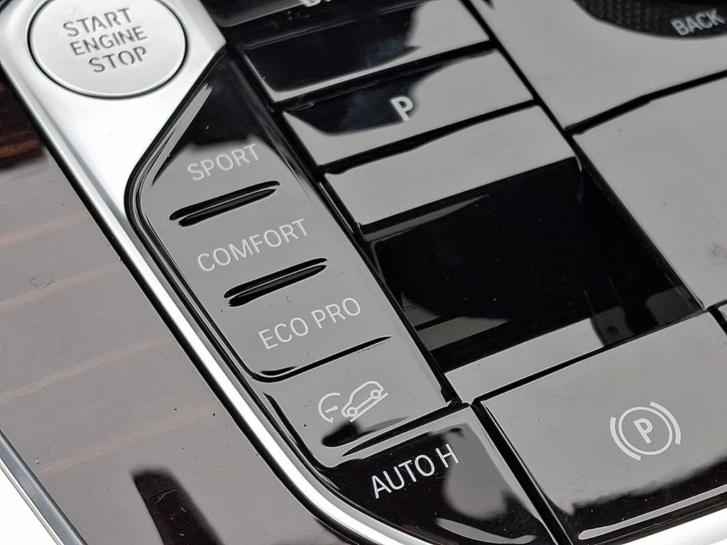 New 2026 BMW X7 xDrive40i w/ M Sport Package image 16