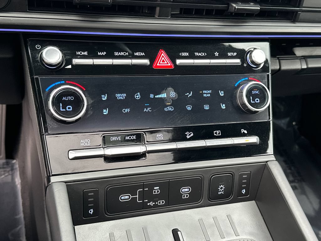 Used 2025 Hyundai Santa Fe Calligraphy AWD/4WD image 28