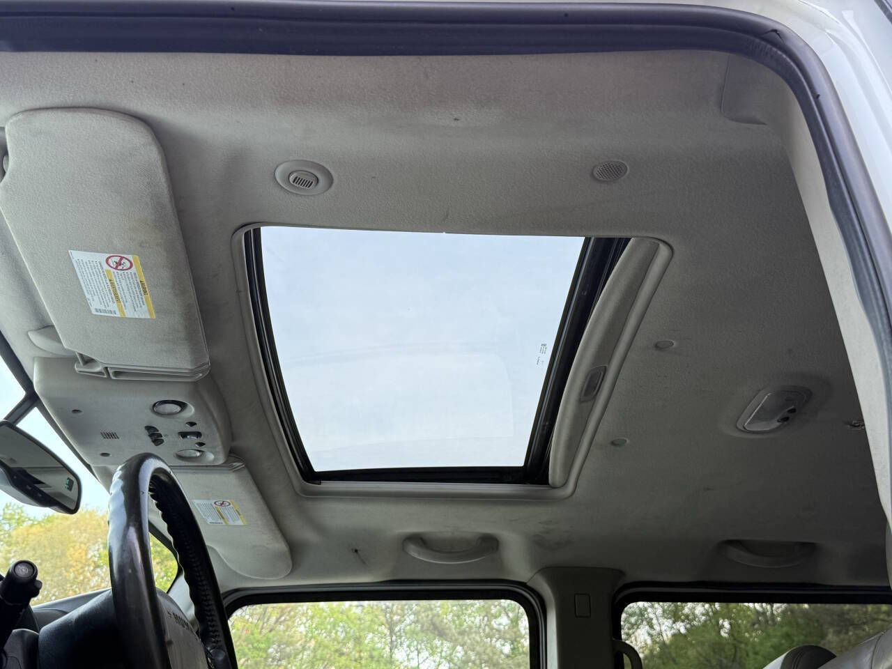 Used 2003 HUMMER H2 w/ Preferred Equipment Group image 27