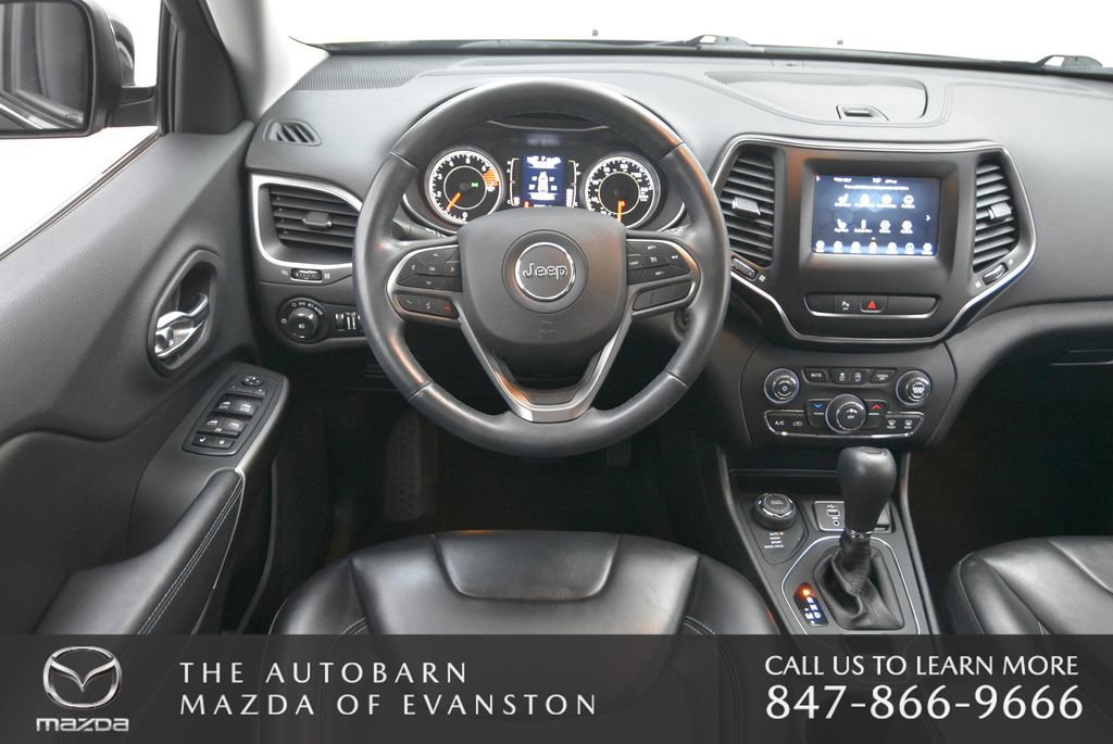 Used 2019 Jeep Cherokee Latitude Plus w/ Cold Weather Group image 24