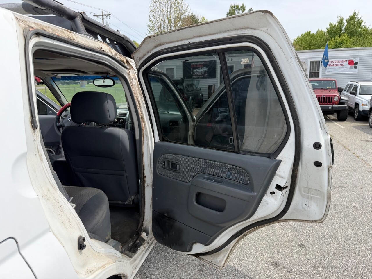 Used 2002 Nissan Xterra XE image 19