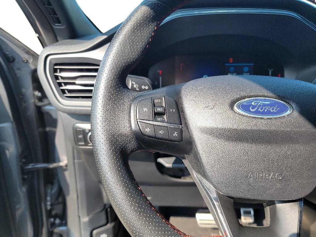 Used 2024 Ford Escape ST-Line FWD image 16